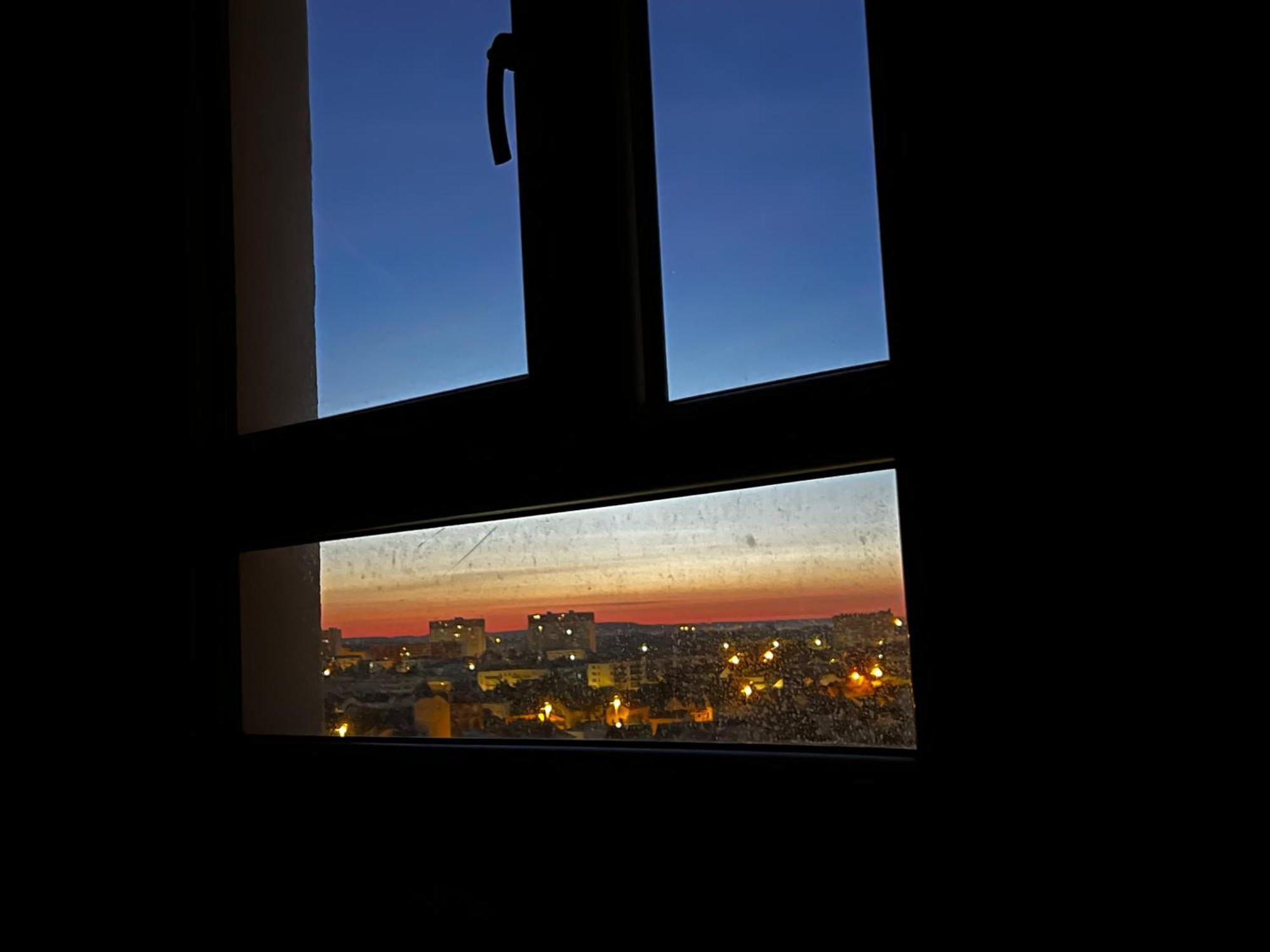 Chambre Artistique En Colocation Entre Disneyland Et Paris Neuilly-sur-Marne Ngoại thất bức ảnh